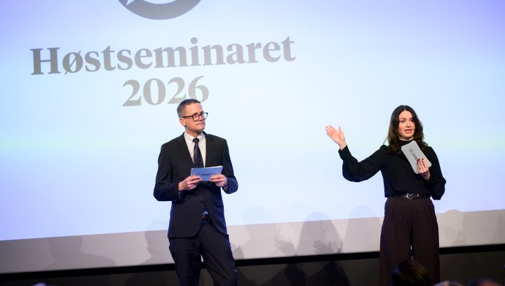 Konferansierer Leif Welhaven og Katarina Lunde. Foto: Skjalg Bøhmer Vold. 