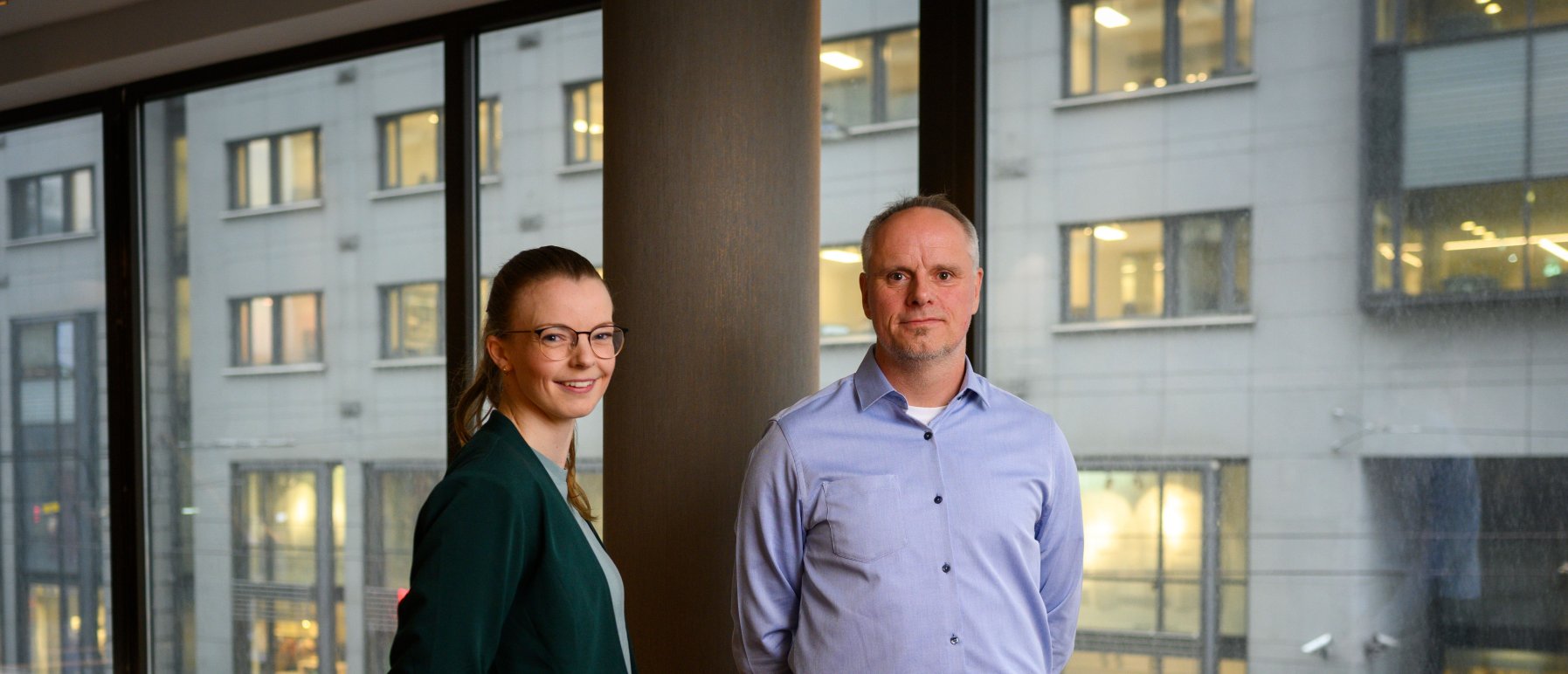 I oktober, under Høstseminaret til Kommunikasjonsforeningen, fortalte Ragnhild Vikestrand, kommunikasjonsarbeider i Vest politidistrikt, og kollega Rune Fimreite, som er faglig leder i nettpatruljen til samme politidistrikt, om hvordan de har jobbet frem en TikTok-konto som raskt ble en suksess.