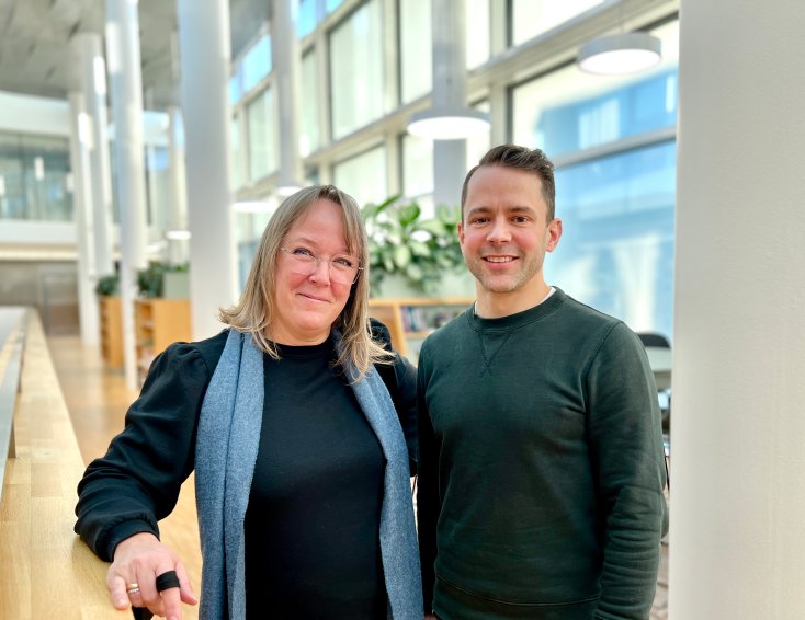 KOMMUNIKASJONSAVDELINGEN I FRENDE: Marius Solberg Anfinsen og Heidi Tofterå Slettemoen. 
