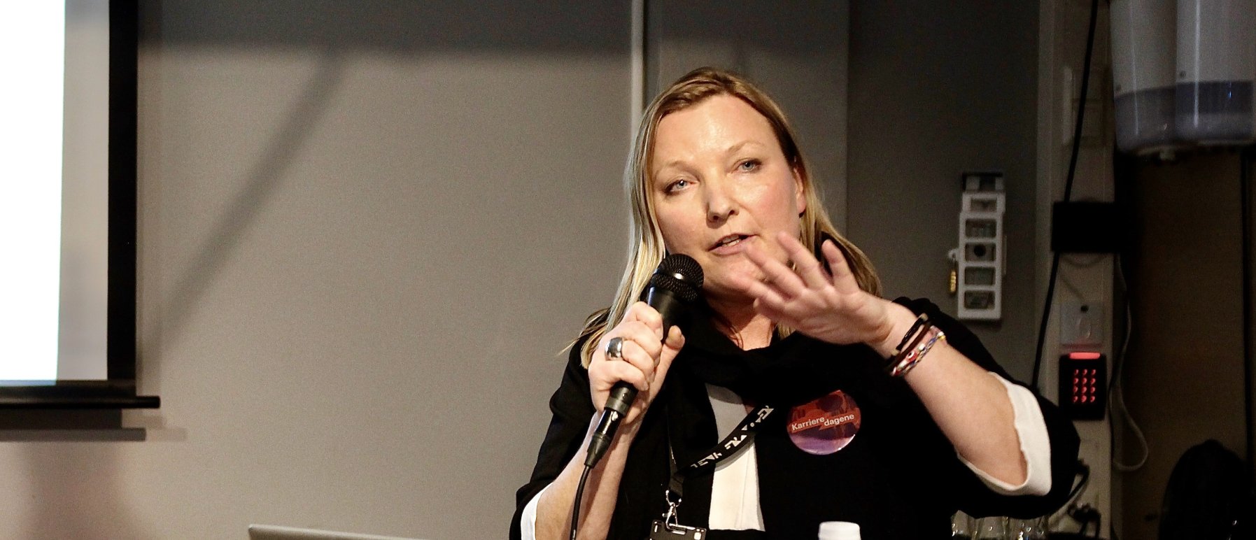 Anette Nicolaisen holder foredrag