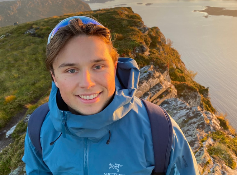 Portrett av Olav Ulstein.